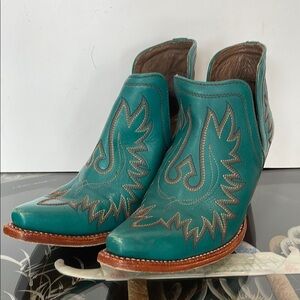 Ariat Leather Booties Size 7.5